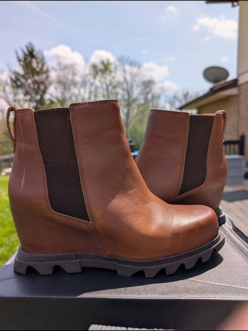 Sorel Women's Chestnut Brown Leather Wedge Chelsea Booties - Picture 5 of 7